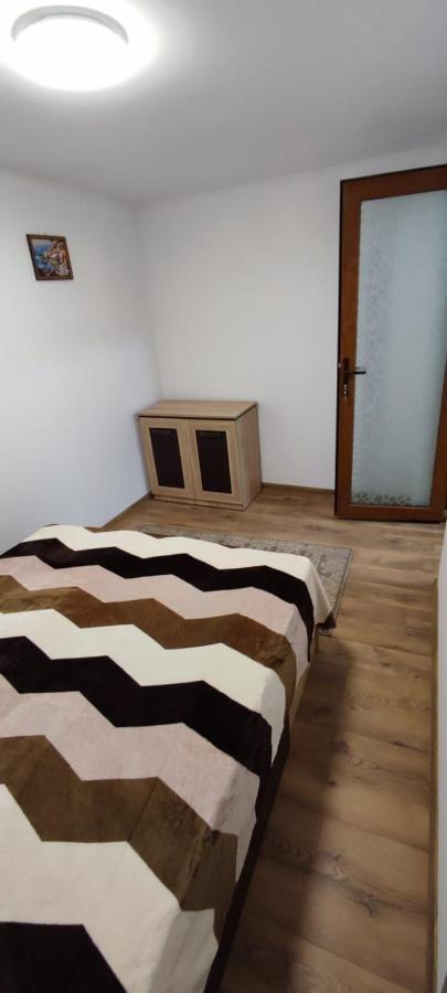 Vila Florelena Navodari Bagian luar foto
