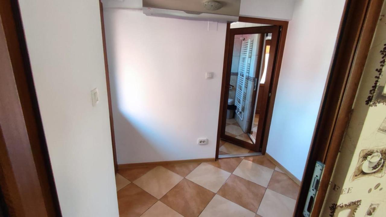 Vila Florelena Navodari Bagian luar foto